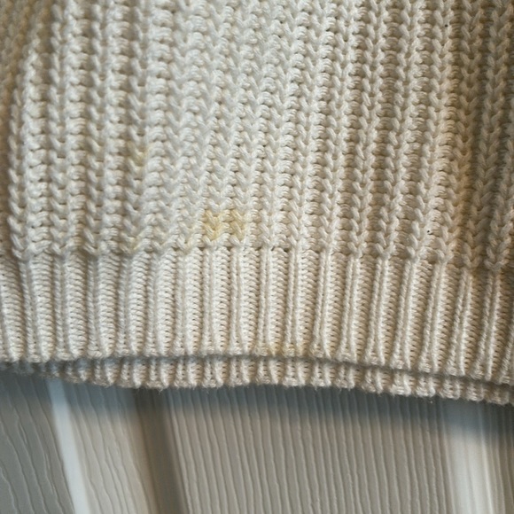 White cable knit sweater - Picture 5 of 5